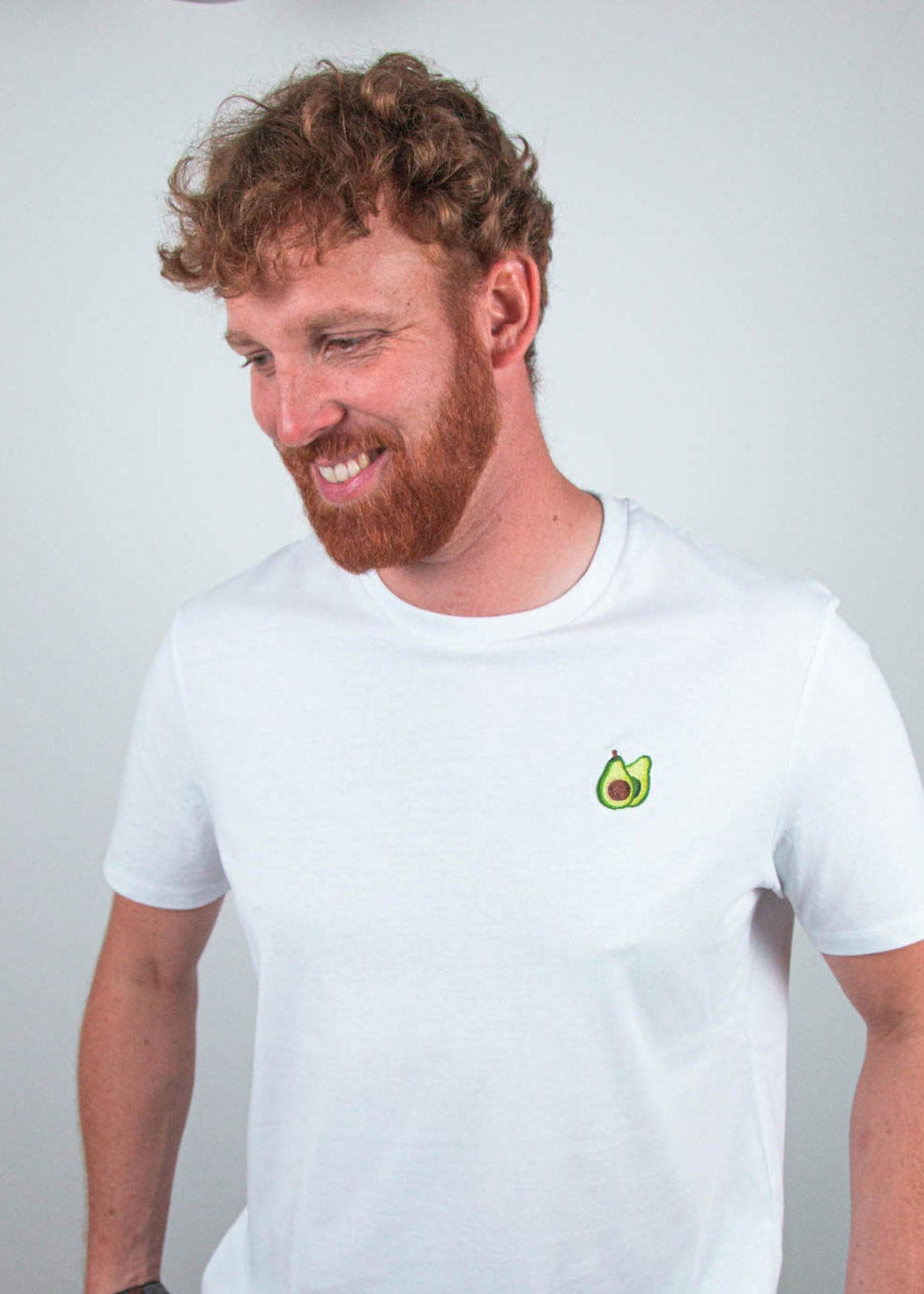 T Shirt mit gestickter Avocado Arvedo Bio Baumwolle sticknic